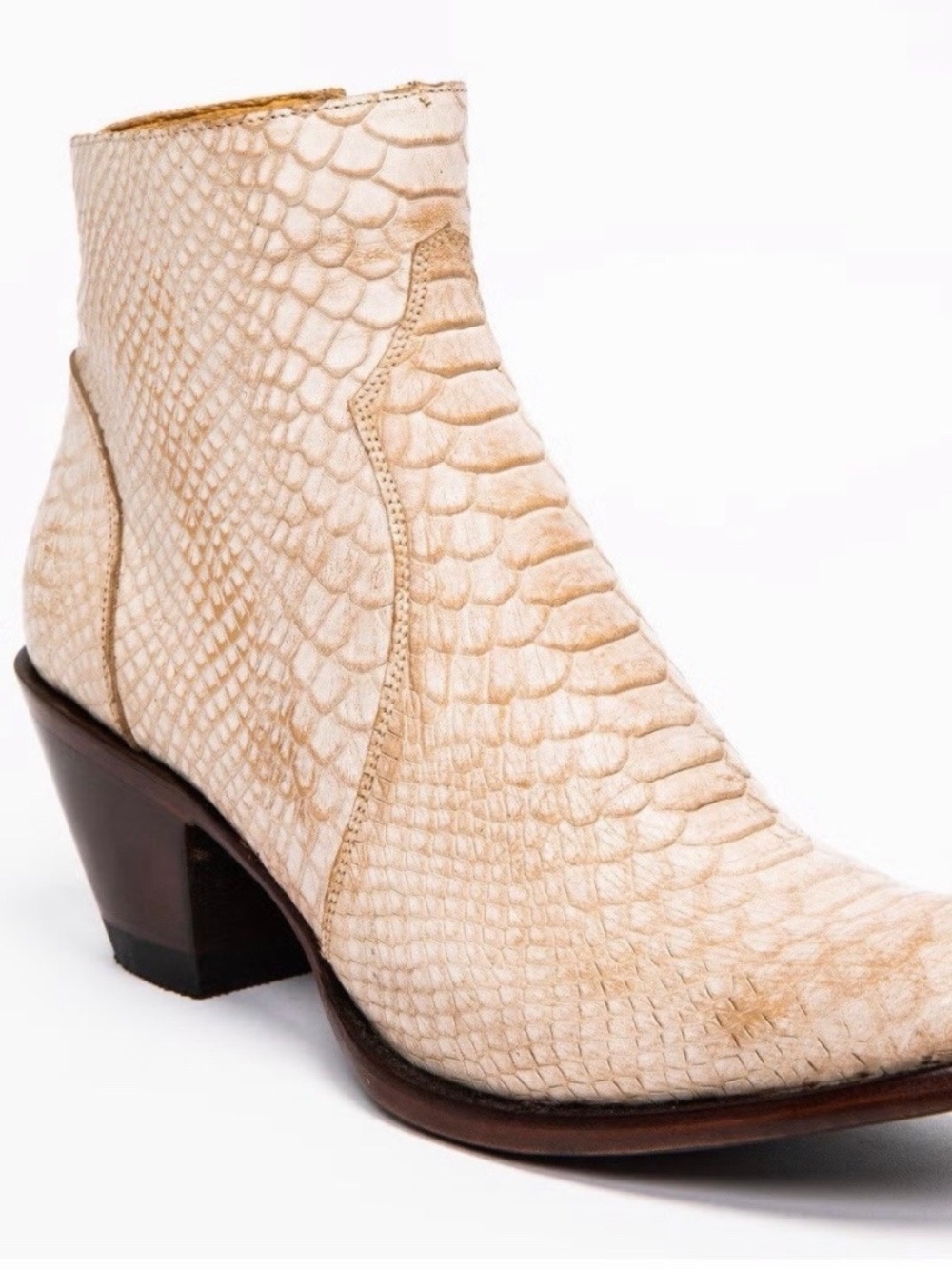 Idyllwind WINGS BONE WESTERN BOOTIES - ROUND TOE